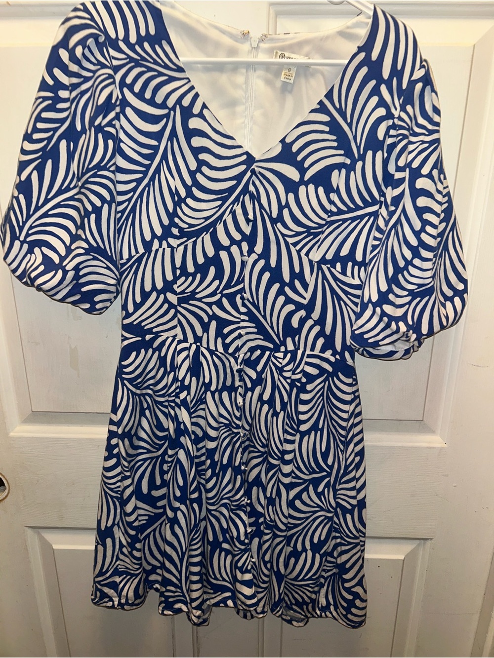 Versona Blue & White Printed V-Neck Puff Sleeve Dress